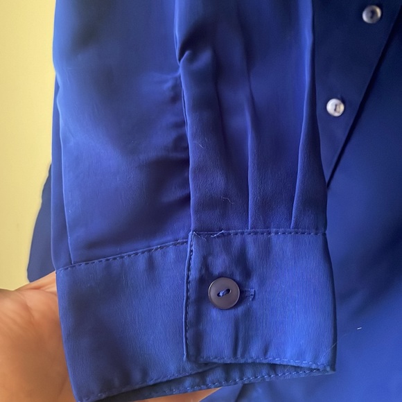 Vintage Chelsea Studio blue polyester ruffled long sleeve button down shirt - Picture 4 of 7